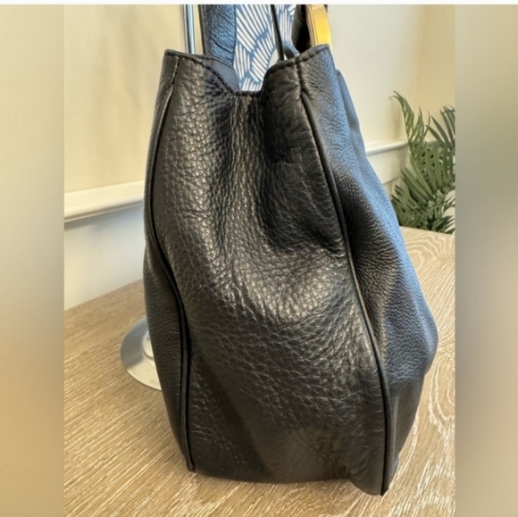 🍁🍂Michael kors shoulder bag - Picture 6 of 13